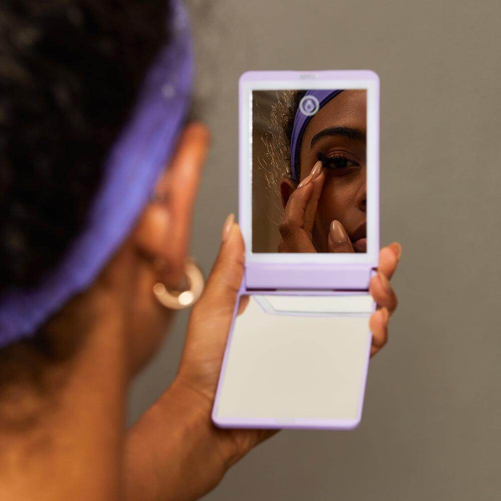 Zoom-In Beauty Mirror - Double-sided LED Rechargeable Makeup Mirror